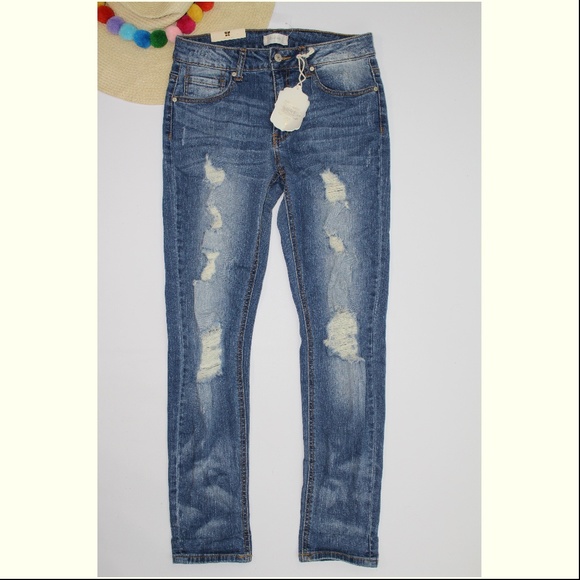 Altar'd State Denim - Altard State Ripped Medium Wash straight leg Jeans